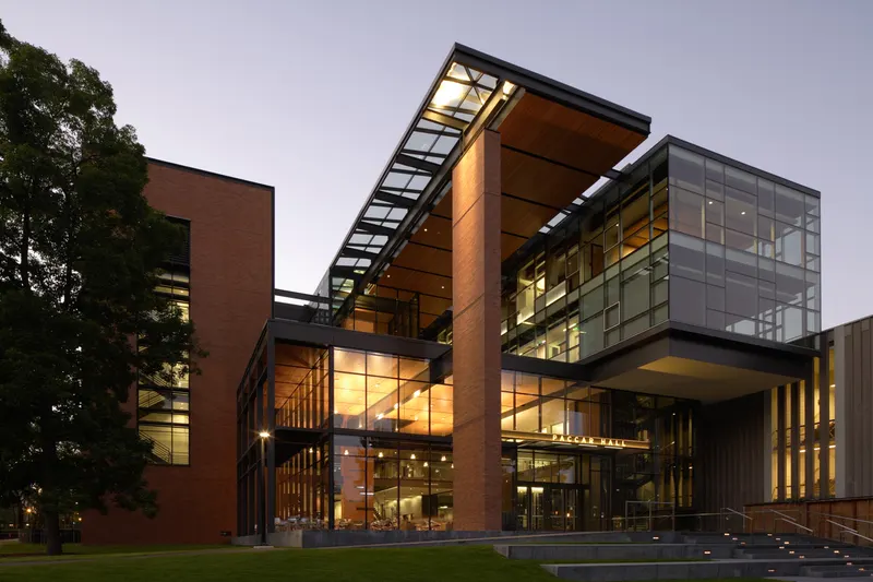 PACCAR Hall at the University of Washington